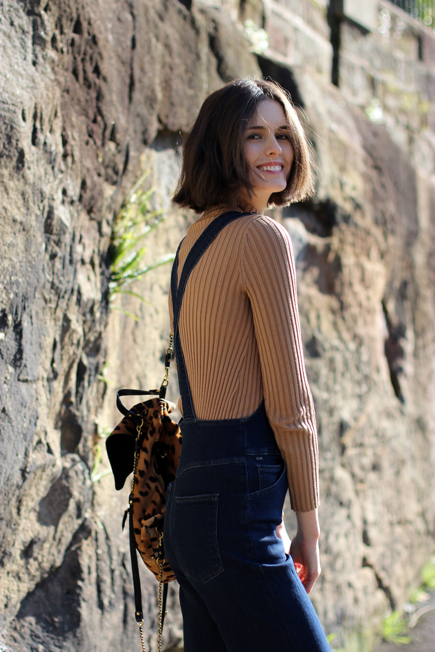 AUSTRALIAN-FASHION-BLOG-Chloe-Hill-Wearing-Citizens-of-Humanity-denim-dungarees-and-forever21-tan-knit-sweater
