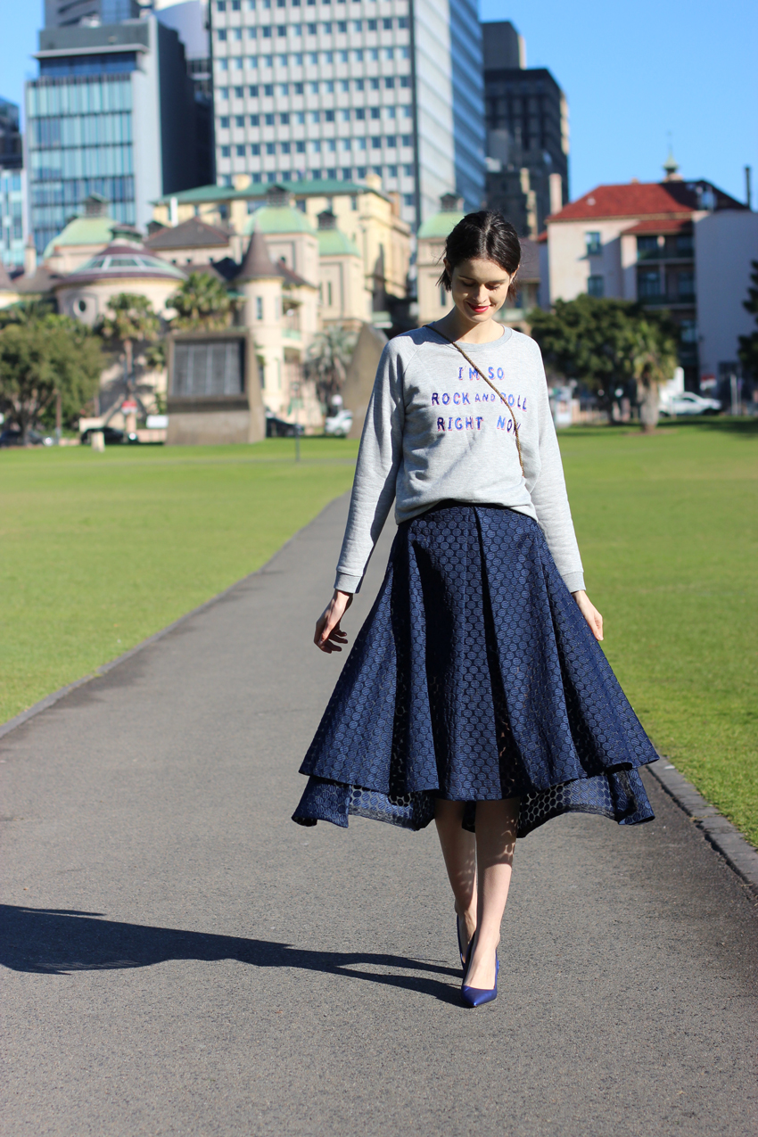 AUSTRALIAN-STYLE BLOGGER-Chloe-Hil-Wearing-Zoe-Karssen-Sweatshirt,-Nicholas-the-label-midi-skirt,-Manolo-Blahnik-blue-heels-and-Jerome-Dreyfuss-mini-tweed-shoulder-bag