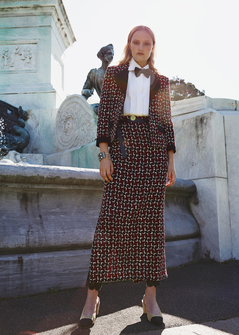 Talisa Quirk wearing Chanel fall winter 15 shot by Jedd Cooney, styled by Chloe Hill for Oyster Mag