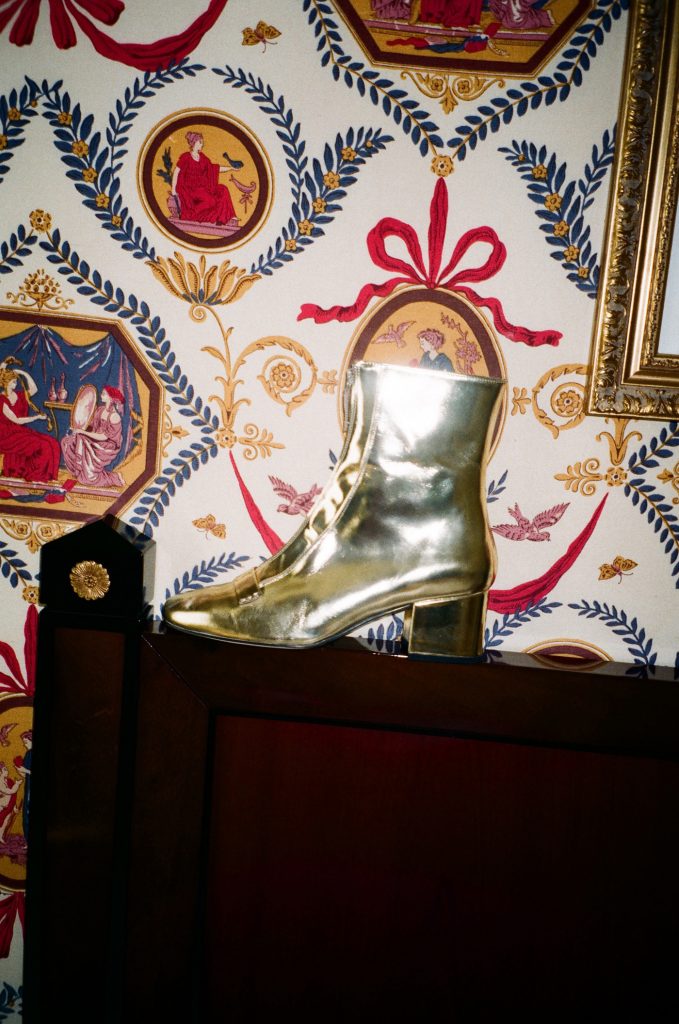 Dorateymur metallic ankle boots