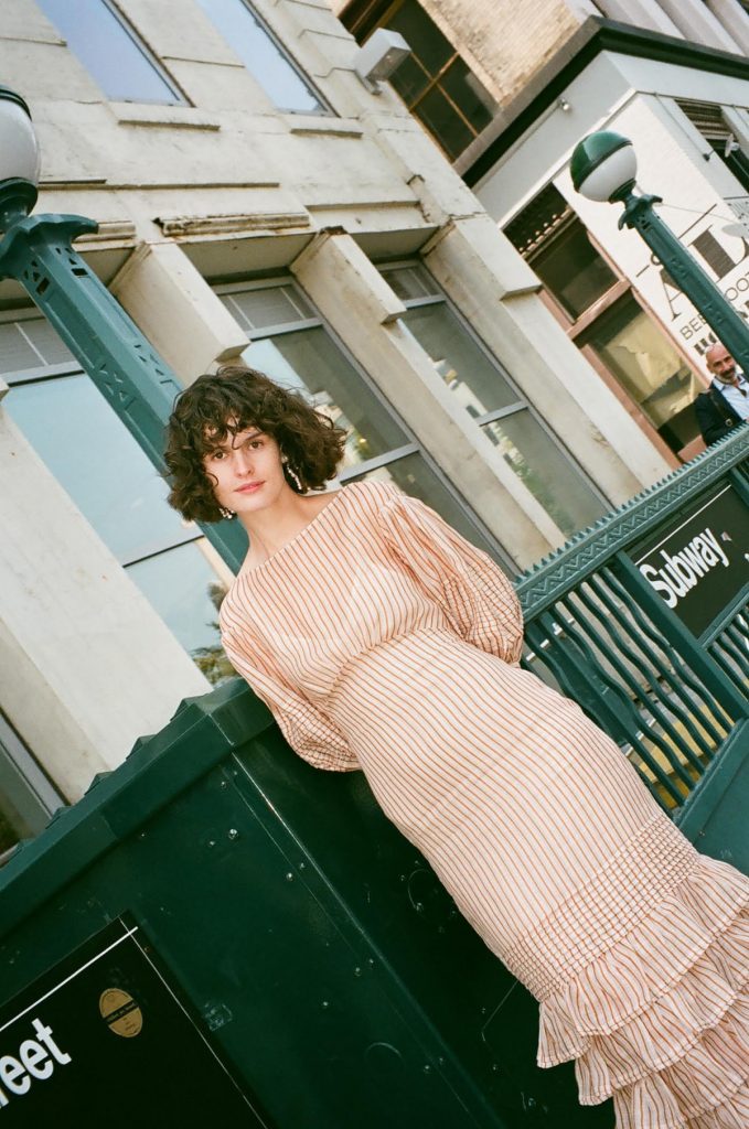 zimmermann nyfw street style chloe hill dinosaur designs pearl earrings